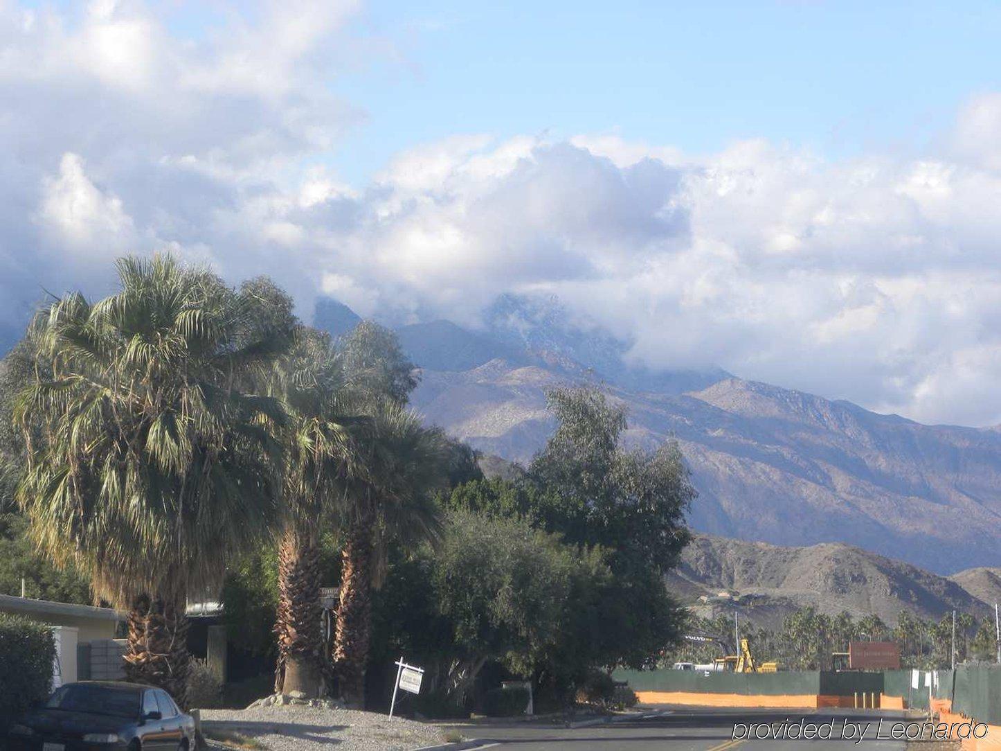 Hilton Garden Inn Palm Springs/Rancho Mirage Exterior photo